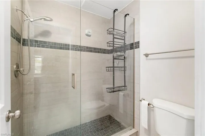 5700  Woodmere Lake  CIR, Naples, FL 34112