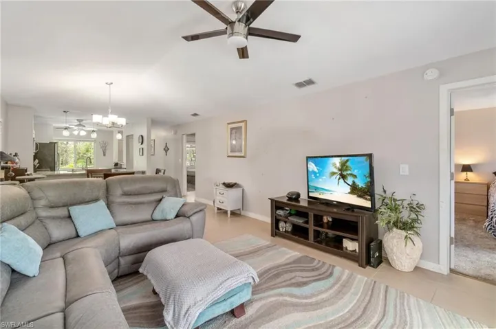 5700  Woodmere Lake  CIR, Naples, FL 34112
