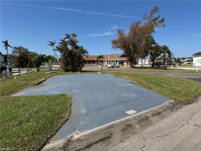 19681 #133  Summerlin  RD, Fort Myers, FL 33908
