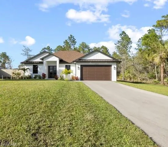 2723  39th NE AVE, Naples, FL 34120