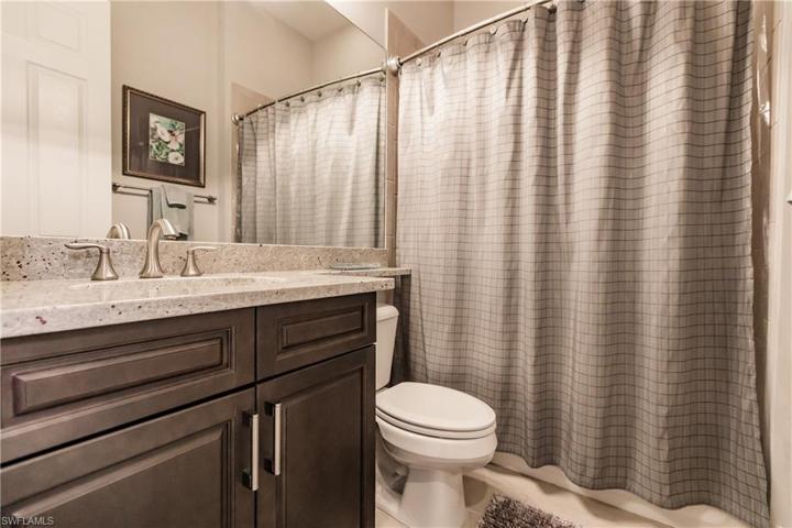 Hall/Guest Bath