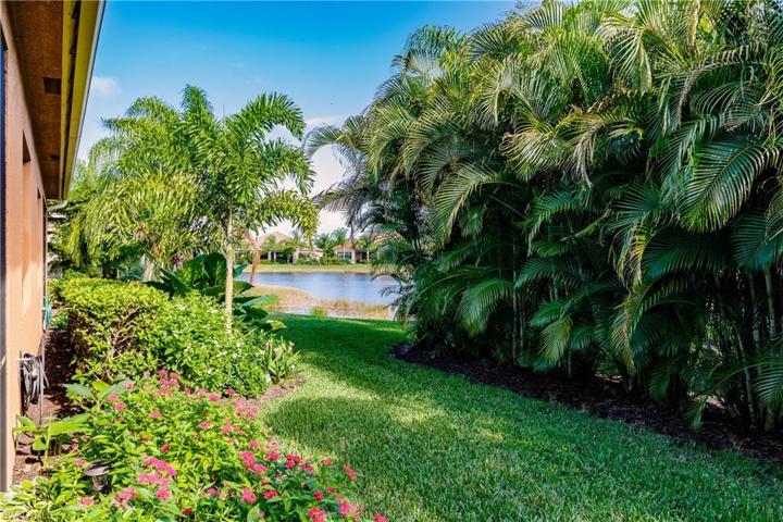 11895 Five Waters CIR, FORT MYERS FL 33913