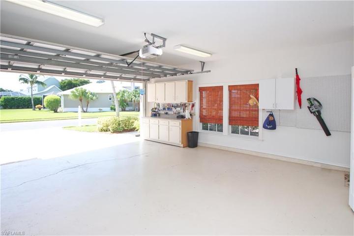 Deep 3 car garage for larger vehicles, vans, boats....