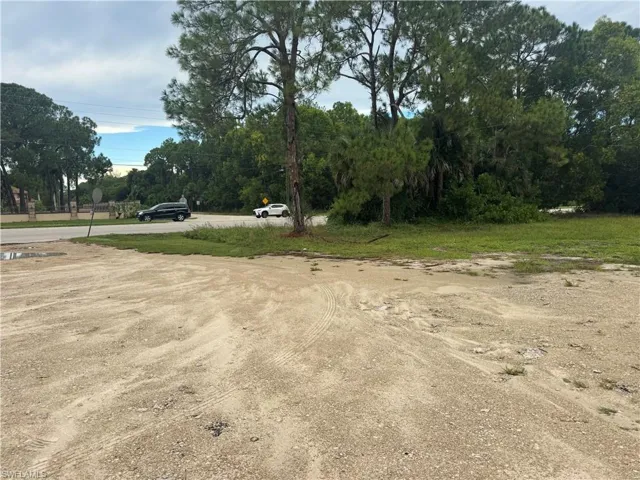 2130 Santa Barbara Blvd, Naples, Florida 34116