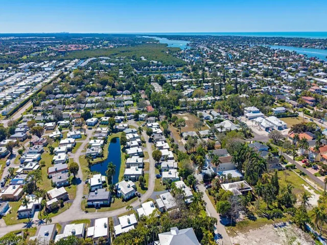 23 Knights Bridge Rd A54, Naples, Florida 34112