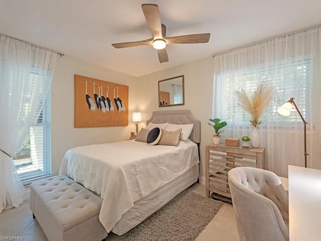 23 Knights Bridge Rd A54, Naples, Florida 34112