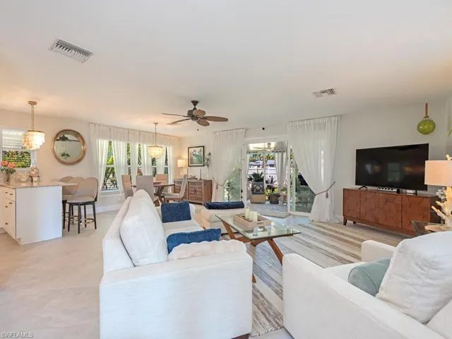23 Knights Bridge Rd A54, Naples, Florida 34112
