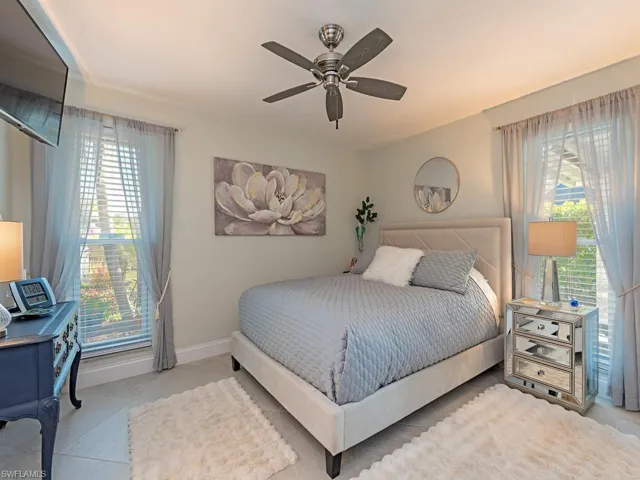 23 Knights Bridge Rd A54, Naples, Florida 34112