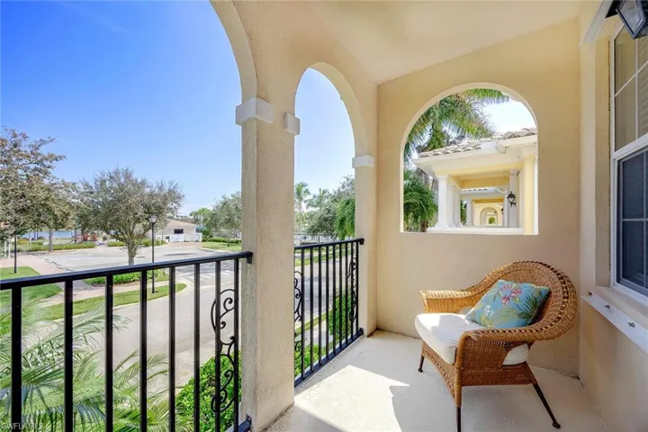 8027  Sorrento  LN, Naples, FL 34114