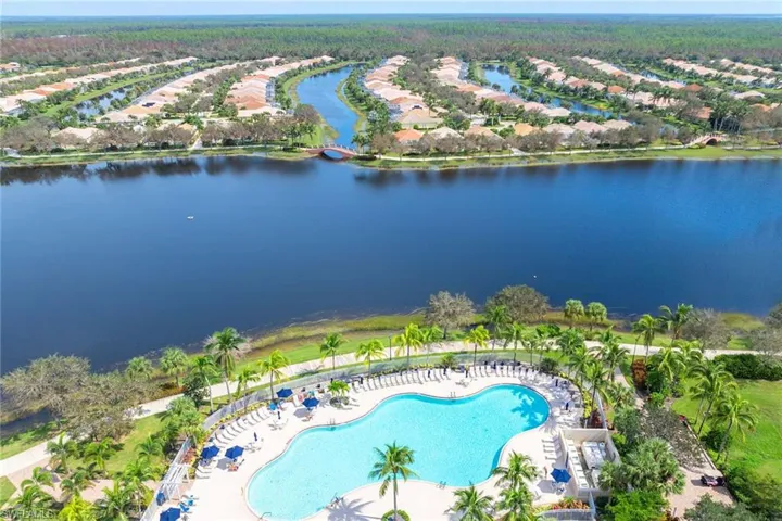 8027  Sorrento  LN, Naples, FL 34114