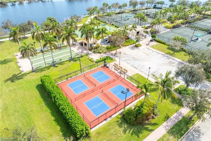 8027  Sorrento  LN, Naples, FL 34114