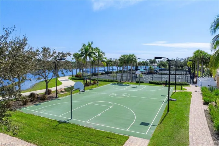 8027  Sorrento  LN, Naples, FL 34114