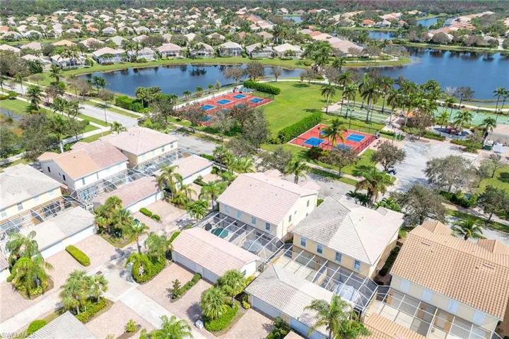 8027  Sorrento  LN, Naples, FL 34114