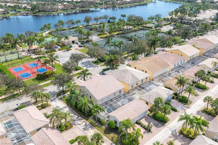 8027  Sorrento  LN, Naples, FL 34114