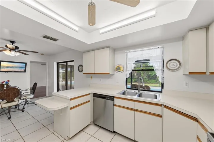 8484  Buena Vista  RD, Fort Myers, FL 33967