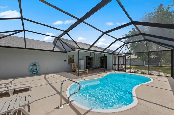 8484  Buena Vista  RD, Fort Myers, FL 33967