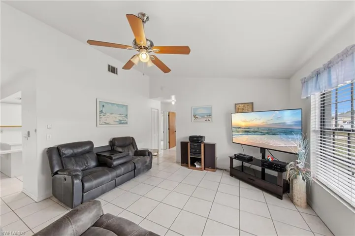 8484  Buena Vista  RD, Fort Myers, FL 33967