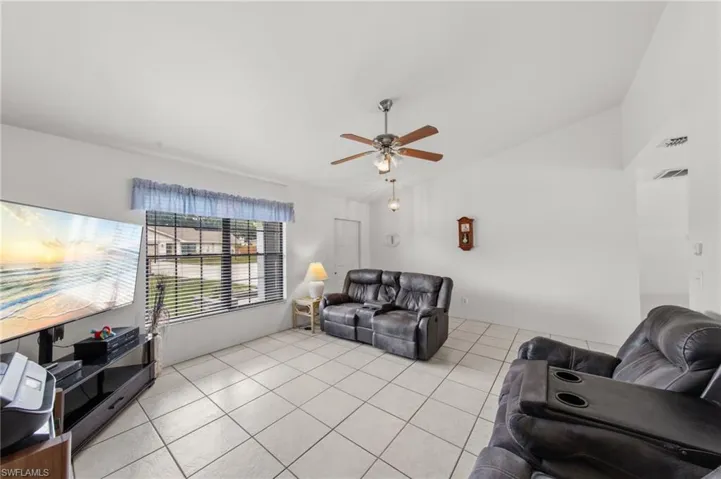 8484  Buena Vista  RD, Fort Myers, FL 33967