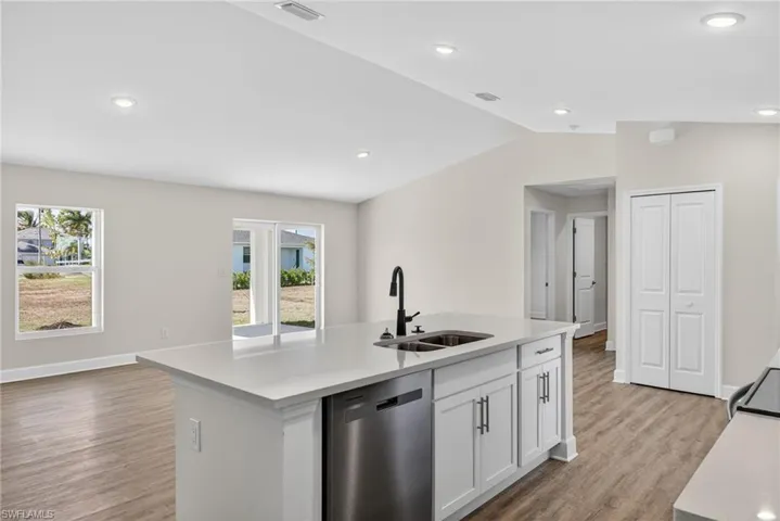 1154 Nw 7th Pl, Cape Coral, Florida 33993