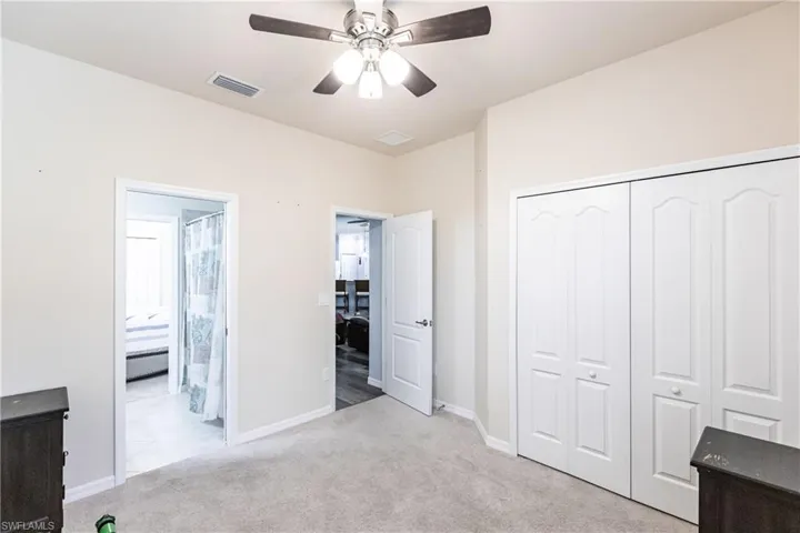 2556  Laurentina  LN, Cape Coral, FL 33909