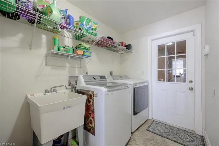 831 NE 23rd  TER, Cape Coral, FL 33909