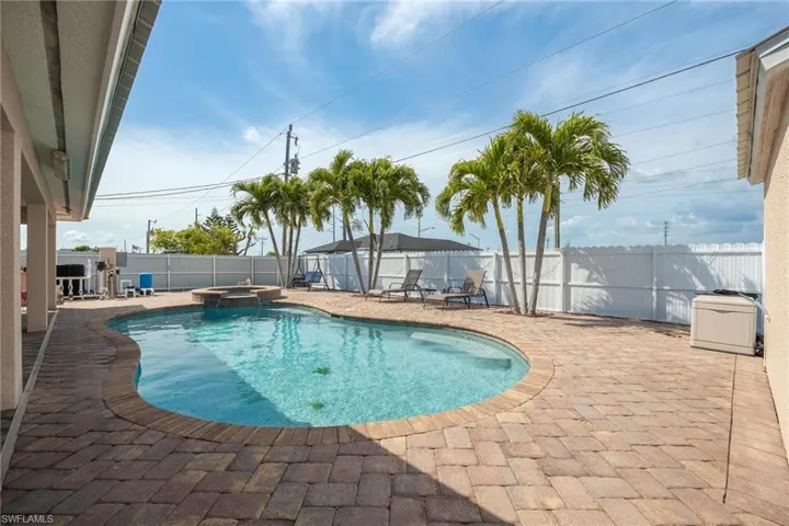 831 NE 23rd  TER, Cape Coral, FL 33909