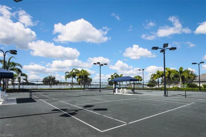 Tennis