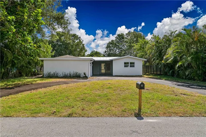 367 Rosemont Dr, Fort Myers, Florida 33916