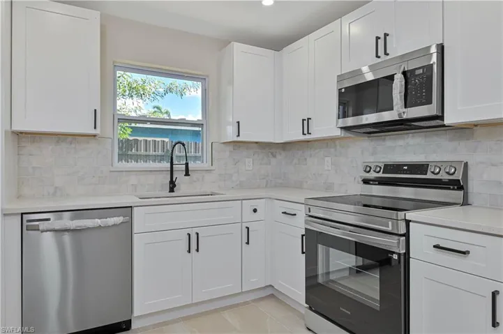 367 Rosemont Dr, Fort Myers, Florida 33916