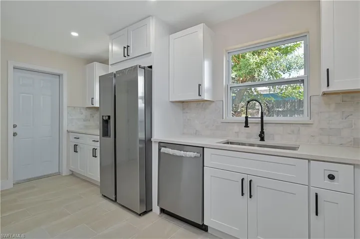 367 Rosemont Dr, Fort Myers, Florida 33916