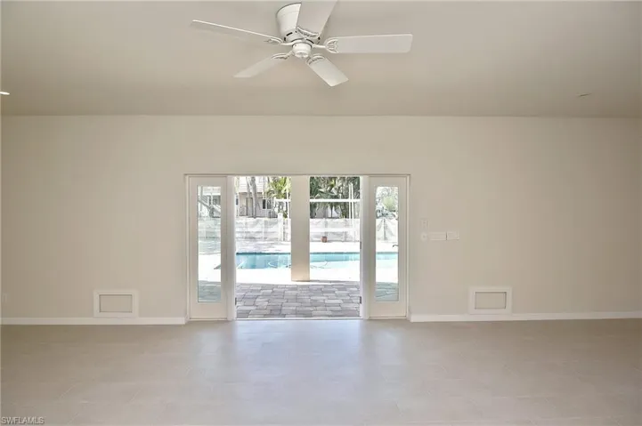 Unfurnished room with ceiling fan
