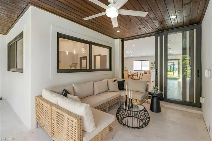 5105 Berkeley Dr, Naples, Florida 34112