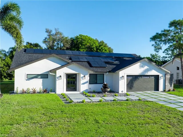 5105 Berkeley Dr, Naples, Florida 34112