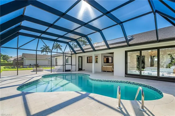5105 Berkeley Dr, Naples, Florida 34112