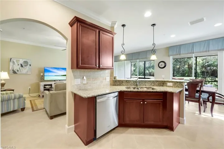 9532  Ironstone  TER, Naples, FL 34120
