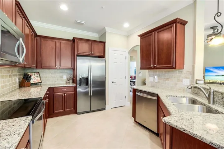 9532  Ironstone  TER, Naples, FL 34120