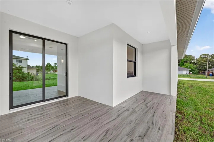 5013/5015 25th St Sw, Lehigh Acres, Florida 33973