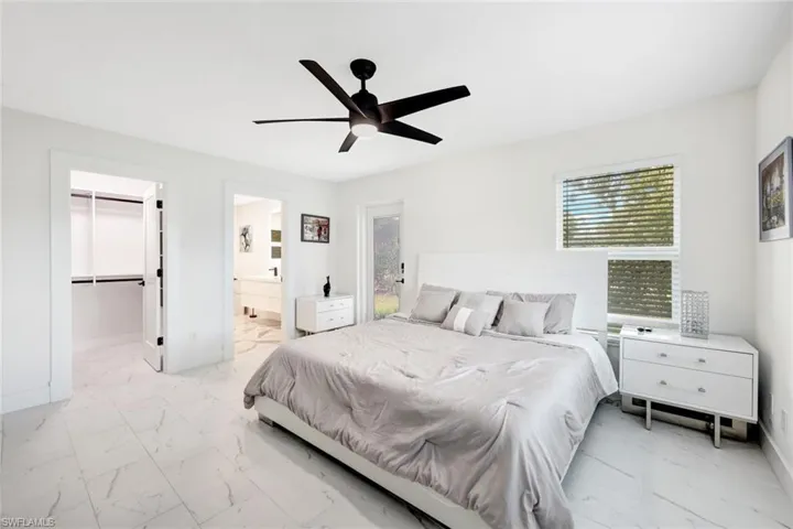596 105th Ave N, Naples, Florida 34108