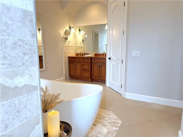 491 16th Ave Nw, Naples, Florida 34120