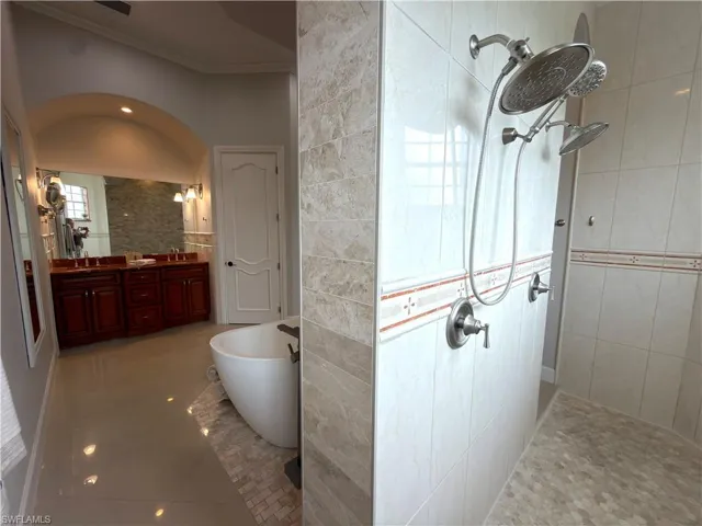 491 16th Ave Nw, Naples, Florida 34120