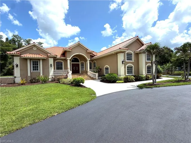 491 16th Ave Nw, Naples, Florida 34120