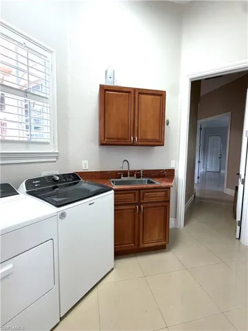 491 16th Ave Nw, Naples, Florida 34120
