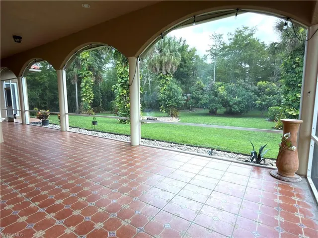 491 16th Ave Nw, Naples, Florida 34120