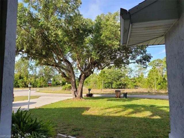 697 Creuset AVE S, LEHIGH ACRES FL 33974