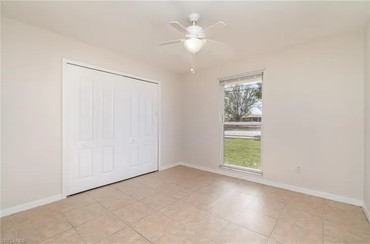 4028  Country Club  BLVD, Cape Coral, FL 33904