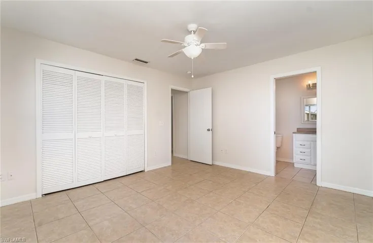 4028  Country Club  BLVD, Cape Coral, FL 33904