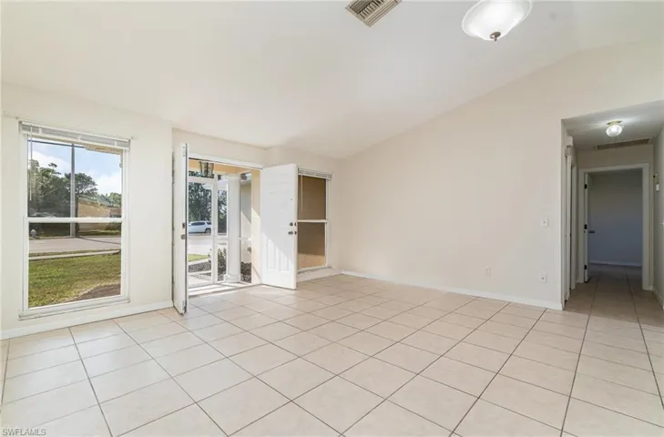 4028  Country Club  BLVD, Cape Coral, FL 33904