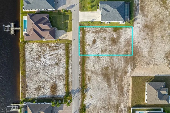 1435 Nw 40th Pl, Cape Coral, Florida 33993