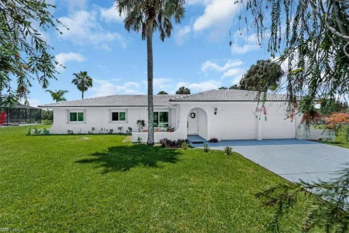 Front view of 3233 Shell Ln LaBelle FL at Ft Denaud
