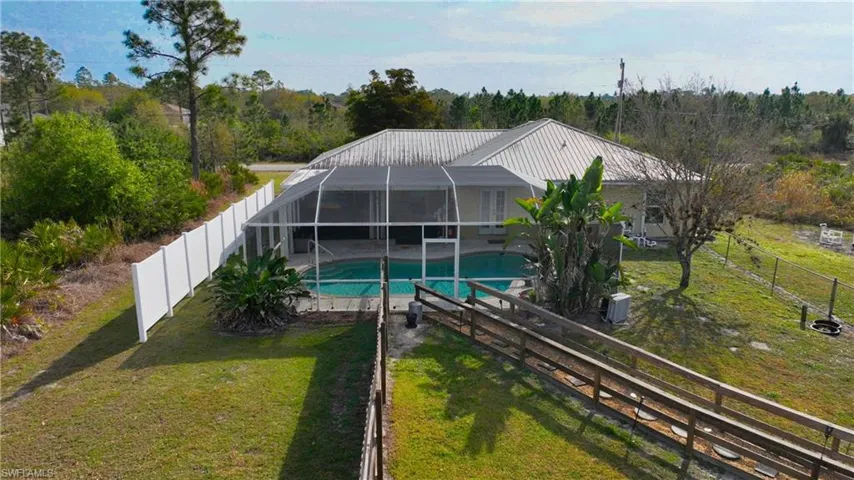 919 Maple AVE N, LEHIGH ACRES FL 33972